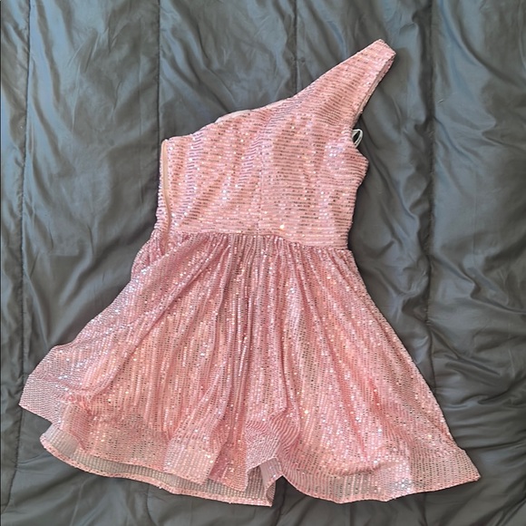 One Shoulder Pink Dress - Picture 5 of 6